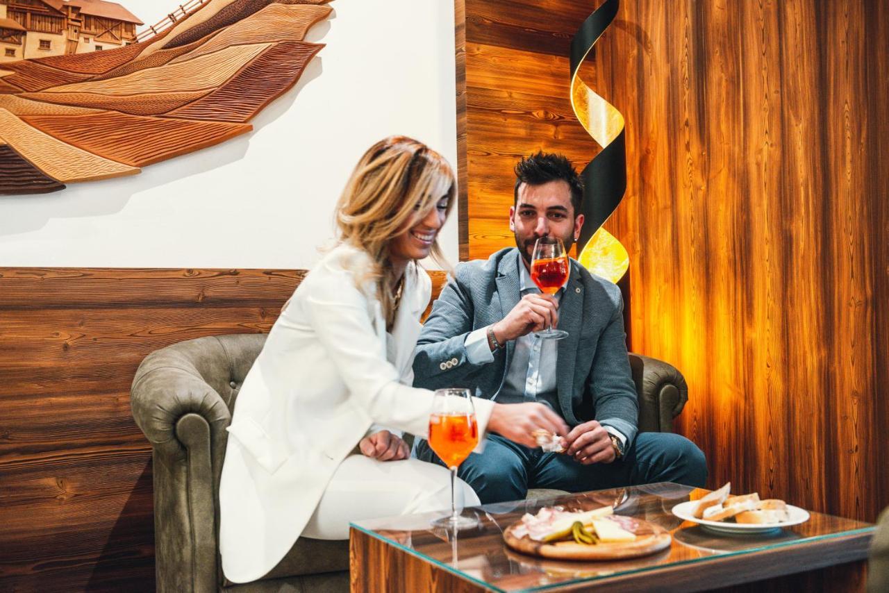 Hotel Bel Soggiorno Malosco Luaran gambar