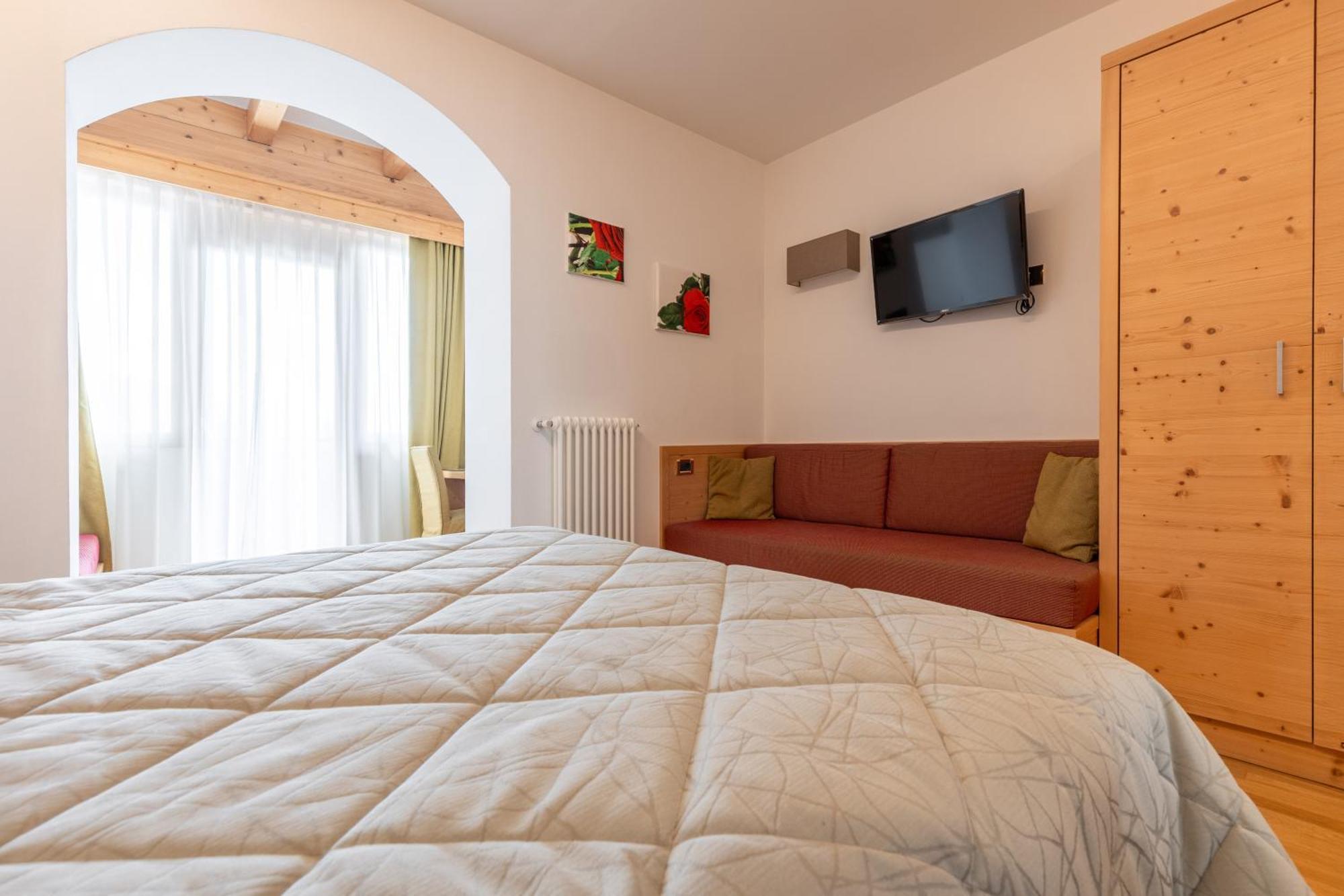 Hotel Bel Soggiorno Malosco Luaran gambar